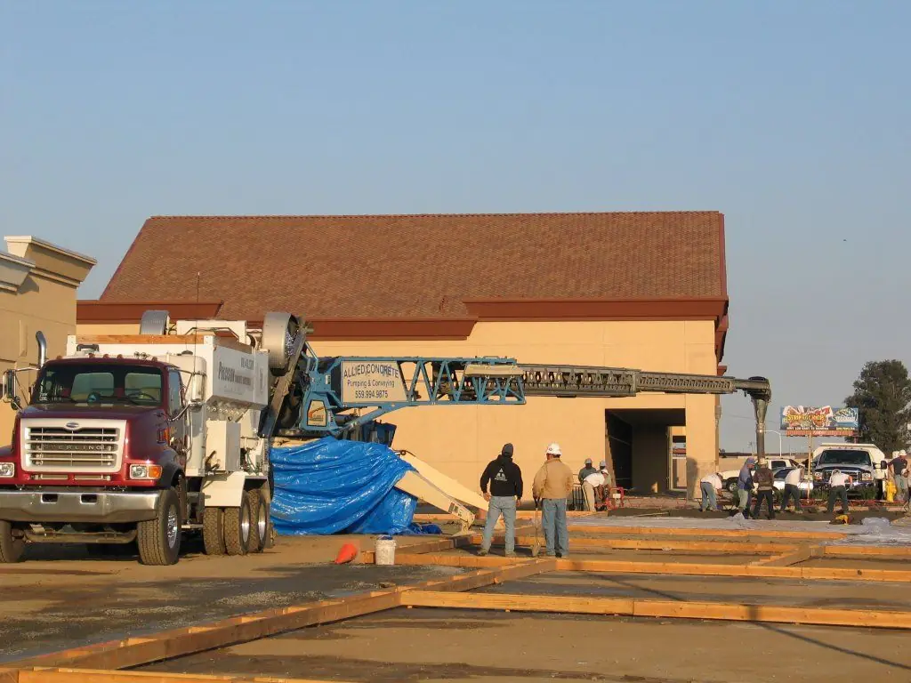 Volumetric mixer staged on a commercial site
